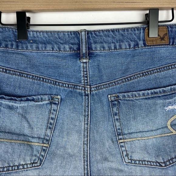 AMERICAN EAGLE Hi Rise Festival Jean Shorts Distressed Cut Off Medium Wash 4 - Picture 4 of 9